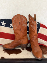 Load image into Gallery viewer, Frye Tan Leather Vintage Cowboy Boots