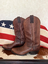 Load image into Gallery viewer, Justin Boots Brown Vintage Cowboy Boots