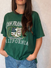 Load image into Gallery viewer, Hane&#39;s Vintage Collegiate Green San Francisco Tee