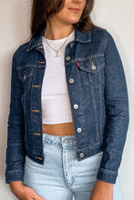 Load image into Gallery viewer, Levi&#39;s Semi-Cropped Indigo Patched Denim Jacket