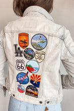 Load image into Gallery viewer, Levi&#39;s Light Wash Patched Denim Jacket